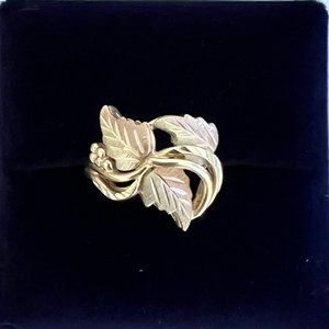 Black Hills Gold Ring - 10k - Size 6